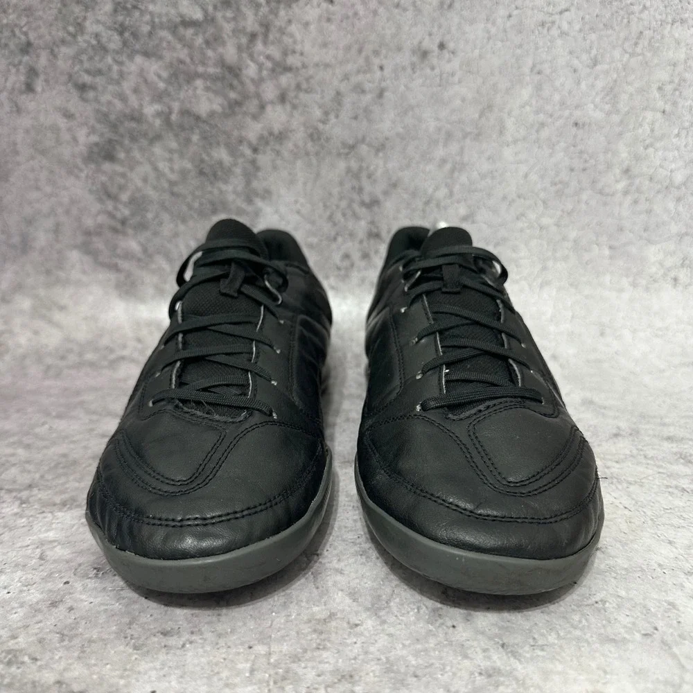 Nike Tiempo Legend 9 Club IC Mens 10.5 Black Indoor Soccer Shoes DA1189-004